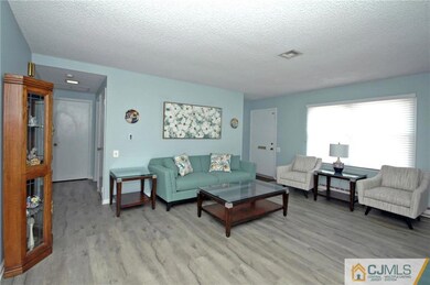 184B Old Nassau Rd unit 184D, Monroe Township, NJ 08831 - photo 4