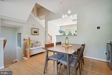 2950 Huntington Grove Square, Alexandria, VA 22306 - photo 6