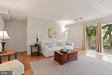 2620 Redcoat Dr unit 2D, Alexandria, VA 22303 - photo 5