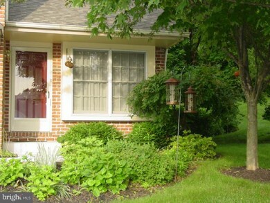 2 Mulberry Ct, Downingtown, PA 19335 - photo 2