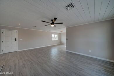5435 E 12th Ave-17
