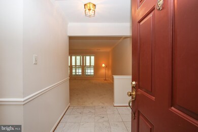 5715 Brewer House Cir unit 102, Rockville, MD 20852 - photo 2