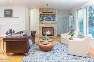 Living Room_DMD_0484-SMALL