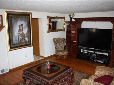 Living Room Gorgeous Hardwood Floors!!!