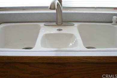 Wow! You gotta Love this great big sink!!