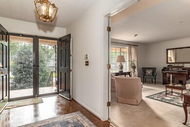 10-web-or-mls-2725 INGLESIDE DR (c)-