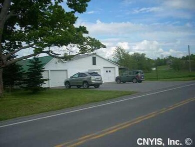 Parking Lot/Garage