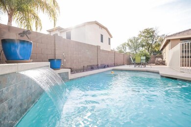 002-Pool-3666908-small