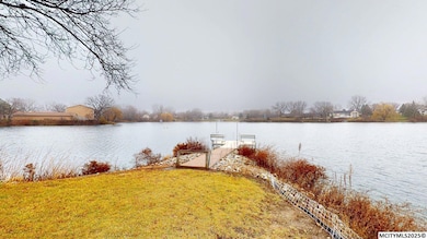 630 Briarstone Dr unit 205, Mason City, IA 50401 - photo 5