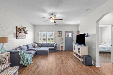 46 E Cloverfield Ln, Hampstead, NC 28443 - photo 6