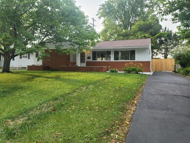 1394 Pershing Dr, Columbus, OH 43224 - photo 5