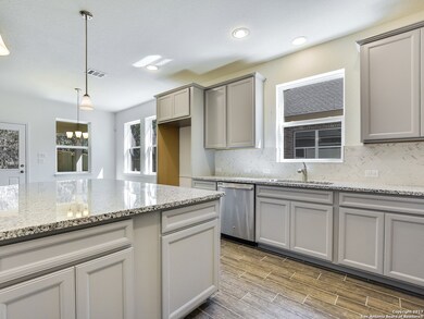 10507 Foxen Way, Helotes, TX 78023 - photo 4