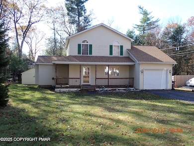 1131 Thunder Dr, Pocono Summit, PA 18346 - photo 2