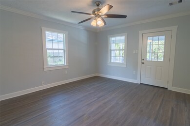108 Foyce St, Houston, TX 77022 - photo 2