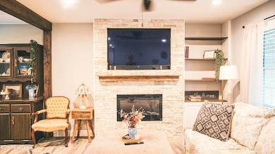 Still 2025-10-26 173858_2 (13)