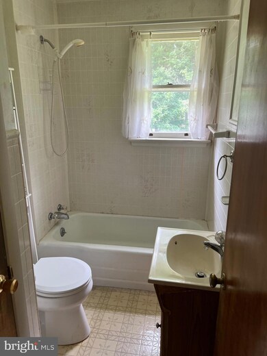 220 W Spring St, Bechtelsville, PA 19505 - photo 5