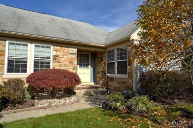 12 Yorkshire Dr, Monroe Township, NJ 08831 - photo 4