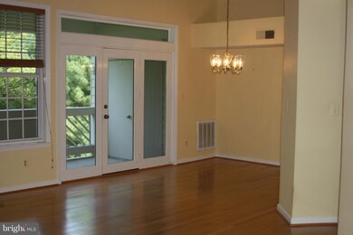 1377 Garden Wall Cir unit 611, Reston, VA 20194 - photo 2
