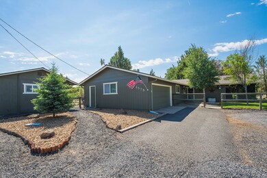 62575 Dixon Loop, Bend, OR 97701 - photo 2