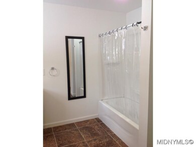 Large Updated Bath