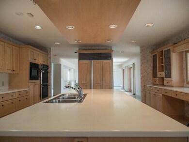 1810 Cardinal Ct, Pontiac, IL 61764 - photo 4