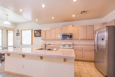 5) KITCHEN