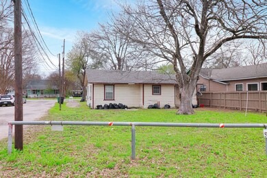 909 Knight St unit 10, Houston, TX 77022 - photo 4