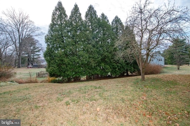 1300 Kirks Ln, Dresher, PA 19025 - photo 6