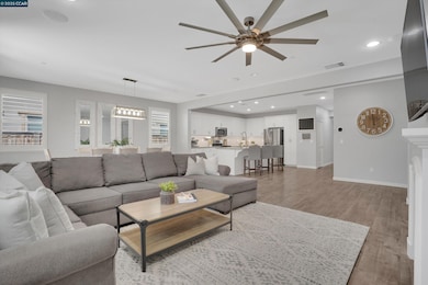 937 Pendleton Ct, Oakley, CA 94561 - photo 3