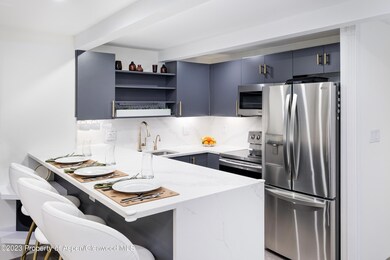 601SWestEnd#1_HiRes_210514007
