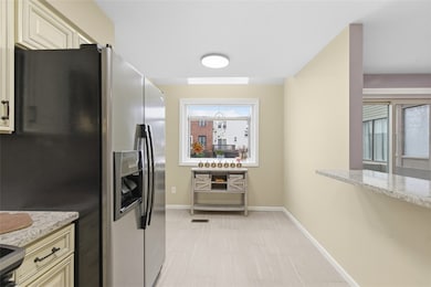 220 Spring Run Dr unit 220, Monroeville, PA 15146 - photo 4