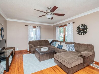 2413 51st St, Des Moines, IA 50310 - photo 2