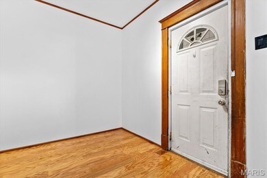 907 S Jackson St, Belleville, IL 62220 - photo 7