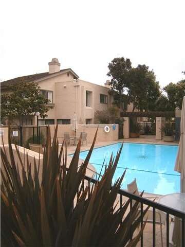 Vista La Jolla offers three pool and spa areas!