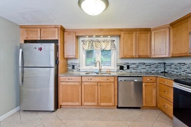 9 Cabot St, Palmer, MA 01069 - photo 5