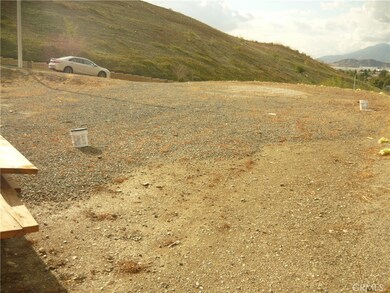 5591 N Pinnacle Ln, San Bernardino, CA 92407 - photo 4