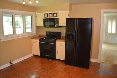 300 Depot St, Woodville, OH 43469 - photo 4