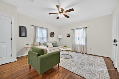 2212 Rosewood St unit A, Houston, TX 77004 - photo 4