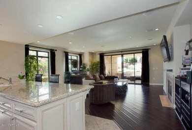 7175 E Camelback 106-8