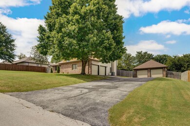 Detached 2 car garage