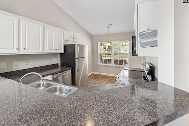 106 Colonial Commons Ln, Columbia, SC 29209 - photo 5