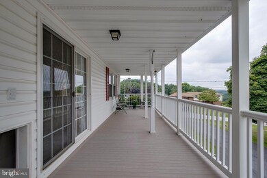 918 Gahle Rd, Westminster, MD 21157 - photo 5