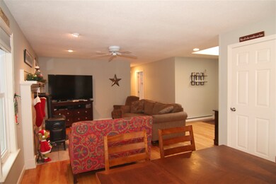 39 Evans Cir, Keene, NH 03431 - photo 2