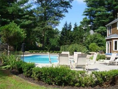 55 Hemlock Dr, Pembroke, MA 02359 - photo 3