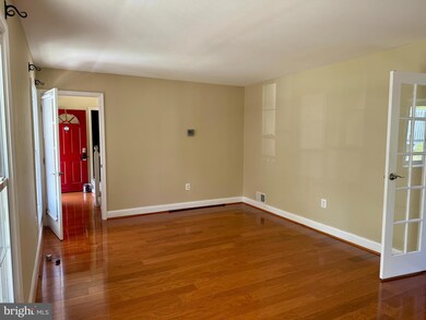 2346 Maytime Dr, Gambrills, MD 21054 - photo 3