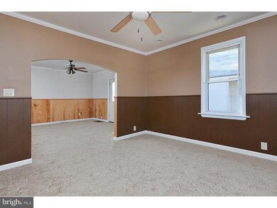 320 Highland Blvd, Gloucester City, NJ 08030 - photo 4