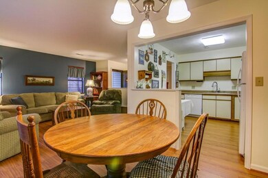 008-252793-7198 RED CEDAR CIR  8_5735704