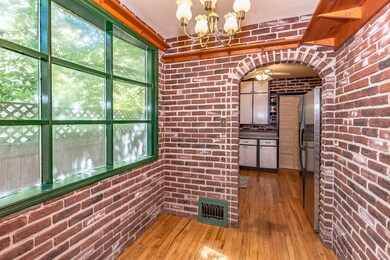 1556 8th Ave SE, Cedar Rapids, IA 52403 - photo 5