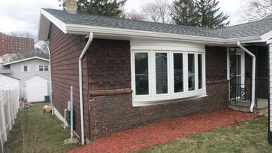 8 Witch Hill Rd, Salem, MA 01970 - photo 2