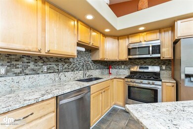 18-Kitchen 20201009-DW-8595